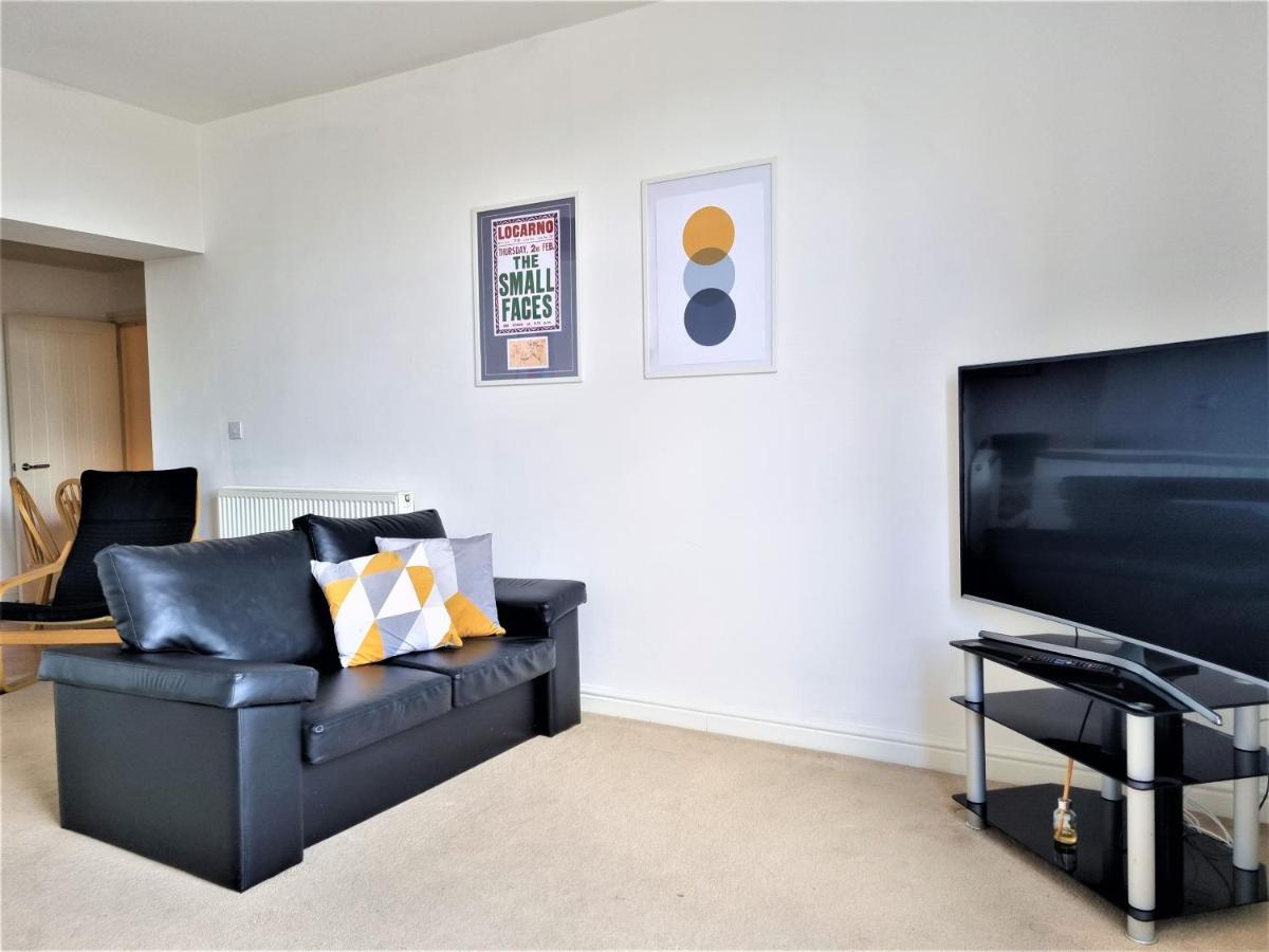 Central Apartments - Spacious 2 Beds Swindon Exterior foto
